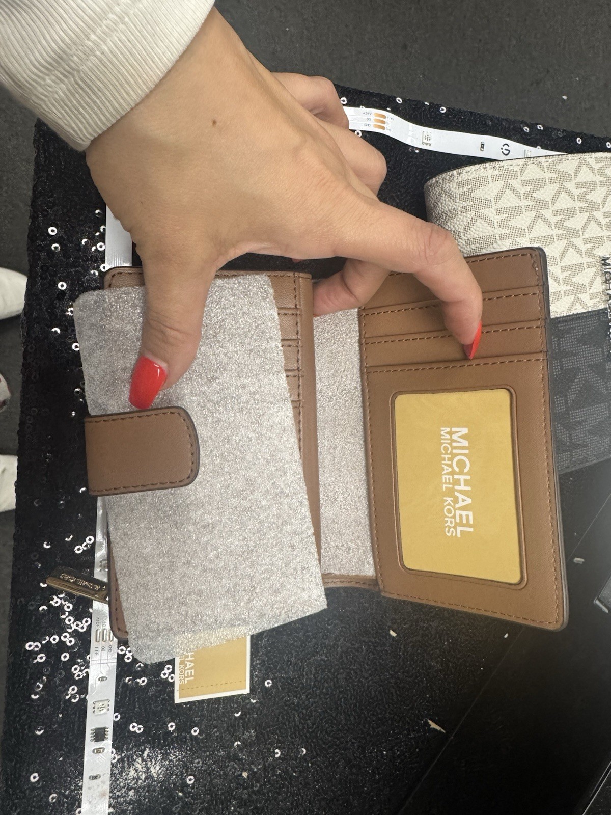 Michael Kors Women's Crossbody Bag Brown thumbnail 5