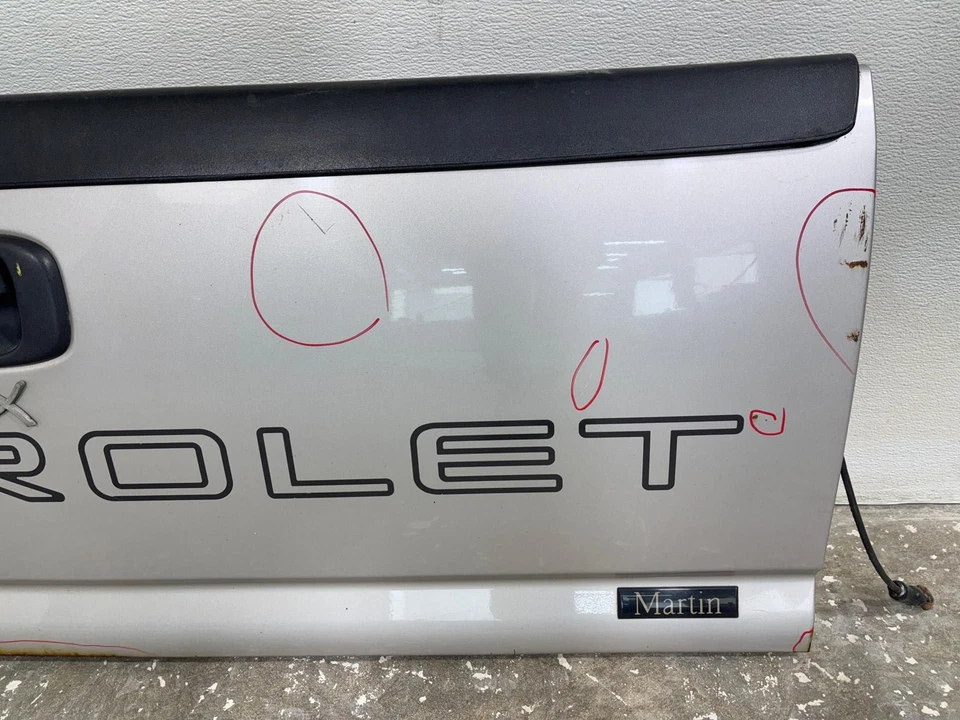 1999-2007 Chevrolet Silverado 1500 Pickup Rear Trunk Decklid Tail Lift Gate OEM - Image 2 of 4