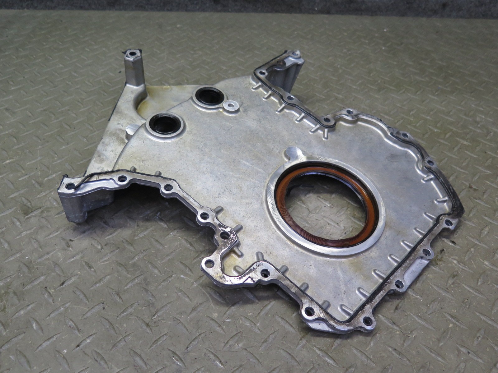 2006-2012 BENTLEY FLYING SPUR 6.0L ENGINE REAR CENTER CRANKCASE COVER