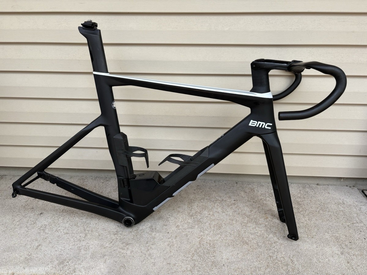 MINT! BMC TIME MACHINE 01 TWO Carbon Disc Brake Frameset. SIZE