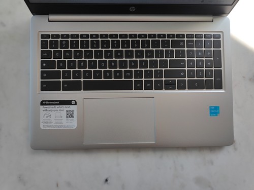 HP 15.6" FHD Intel Pentium Silver N6000 8GB 64GB ChromeOS Laptop - Afbeelding 2 van 12