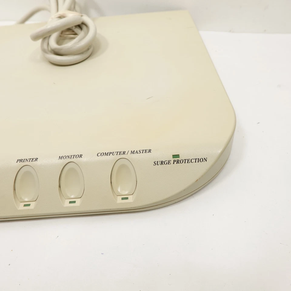 Memorex Surge Suppressor 5 Outlet 125 VAC Vintage Mod# PT-014M W/TLS - Used - Image 4 of 4