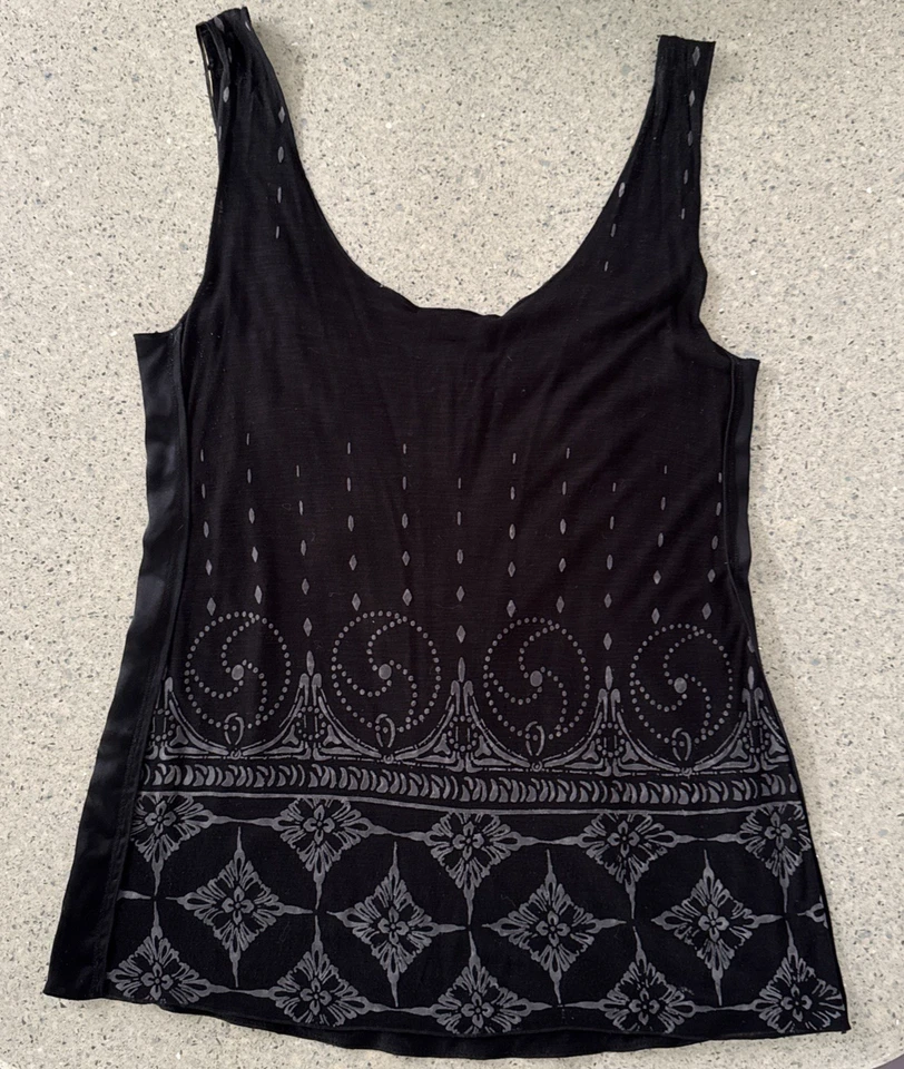 Camiseta sin mangas Hale Bob negra adornada dobladillo damasco boho mediana M Foto 2 de 3