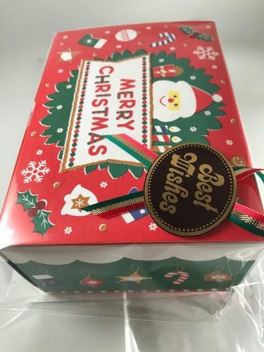 28pc Japanese Christmas KitKat Gift Box Set - 20-25 flavors Japan Kit Kat kats - Picture 5 of 6