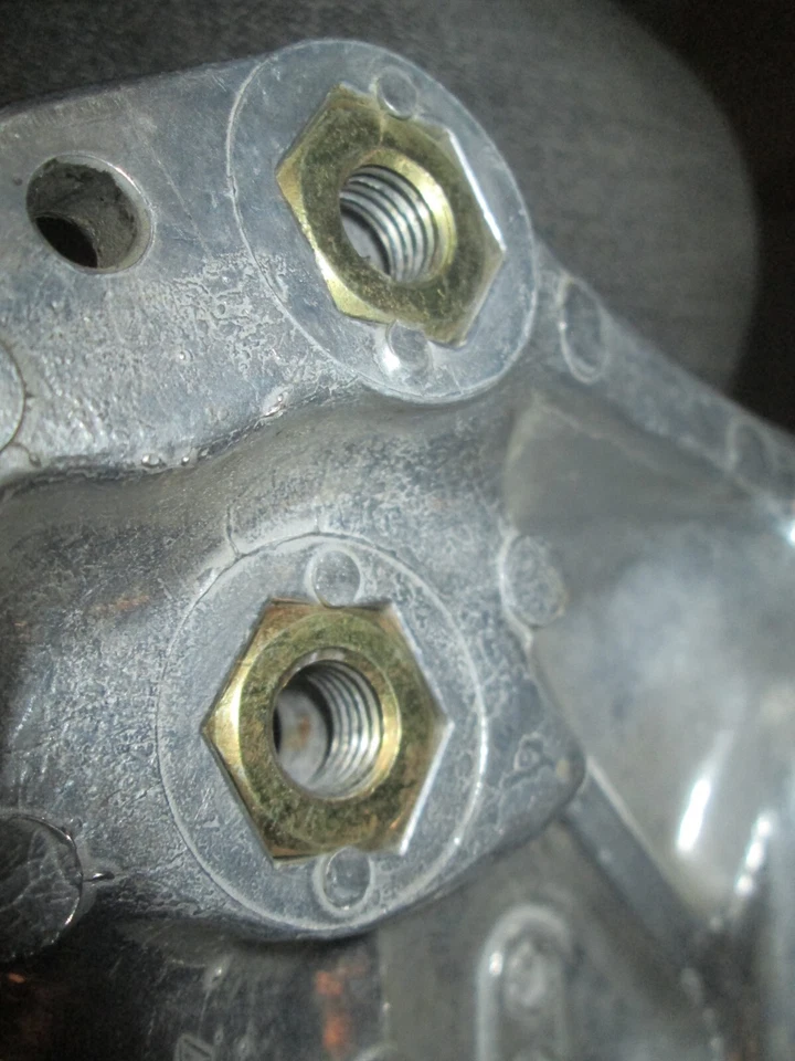 HONDA 1979 CB400T1 T11, 1980 - 1981 CB400T ПРАВЫЙ ПОДНОЖКА ДЕРЖАТЕЛЬ 50600-413-010 - Изображение 3 из 4