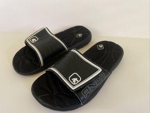 AND1 Black White Boys Youth Size 3/4 