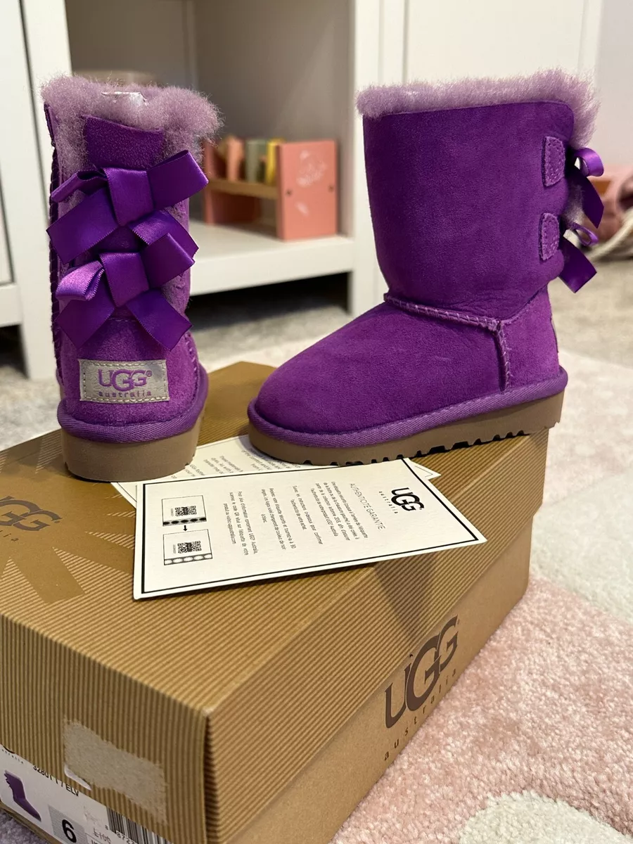 Baby girl ugg boots size 5 hotsell