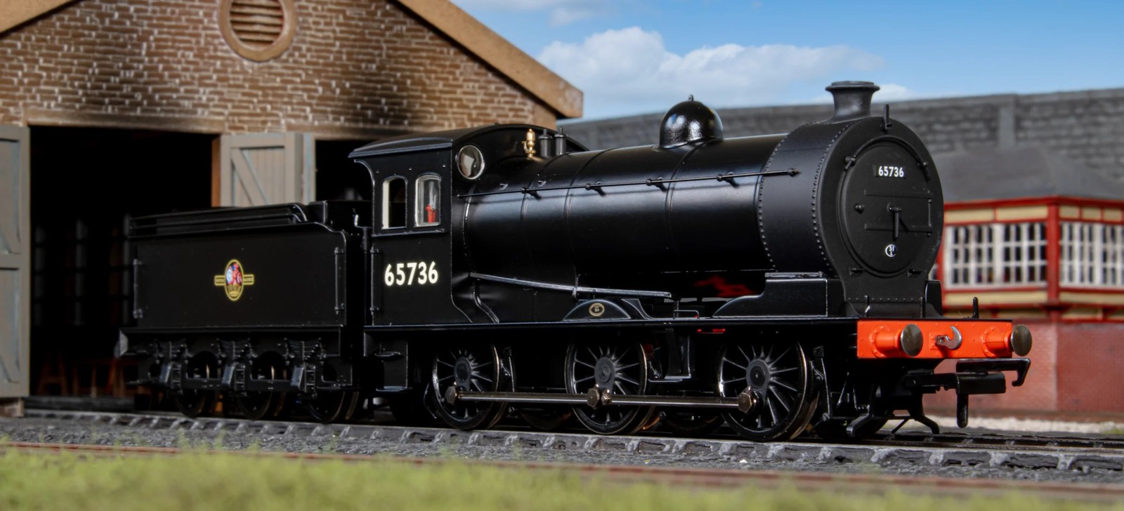 Oxford Rail OR76J26003 OO Gauge LNER J26 0-6-0 65736 BR Black Early Crest