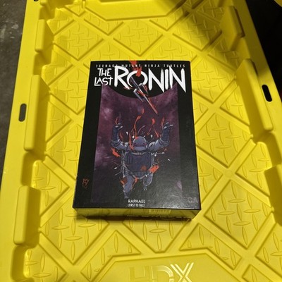NECA Teenage Mutant Ninja Turtles The Last Ronin Raphael First To Fall Figure