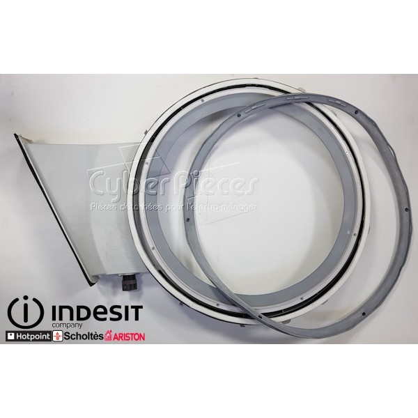 Conduit ventilation Indesit C00042529 contre odeurs de graisse en cuisine