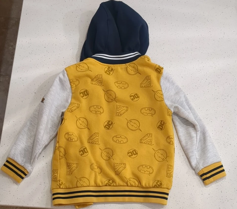 Suéter Liga de la Justicia Foto 3 de 3