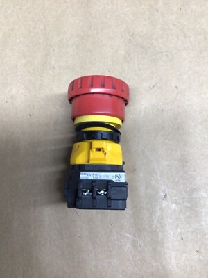 IDEC Control Unit XW1E-BV Emergency Stop Button Twist Reset #4008F259