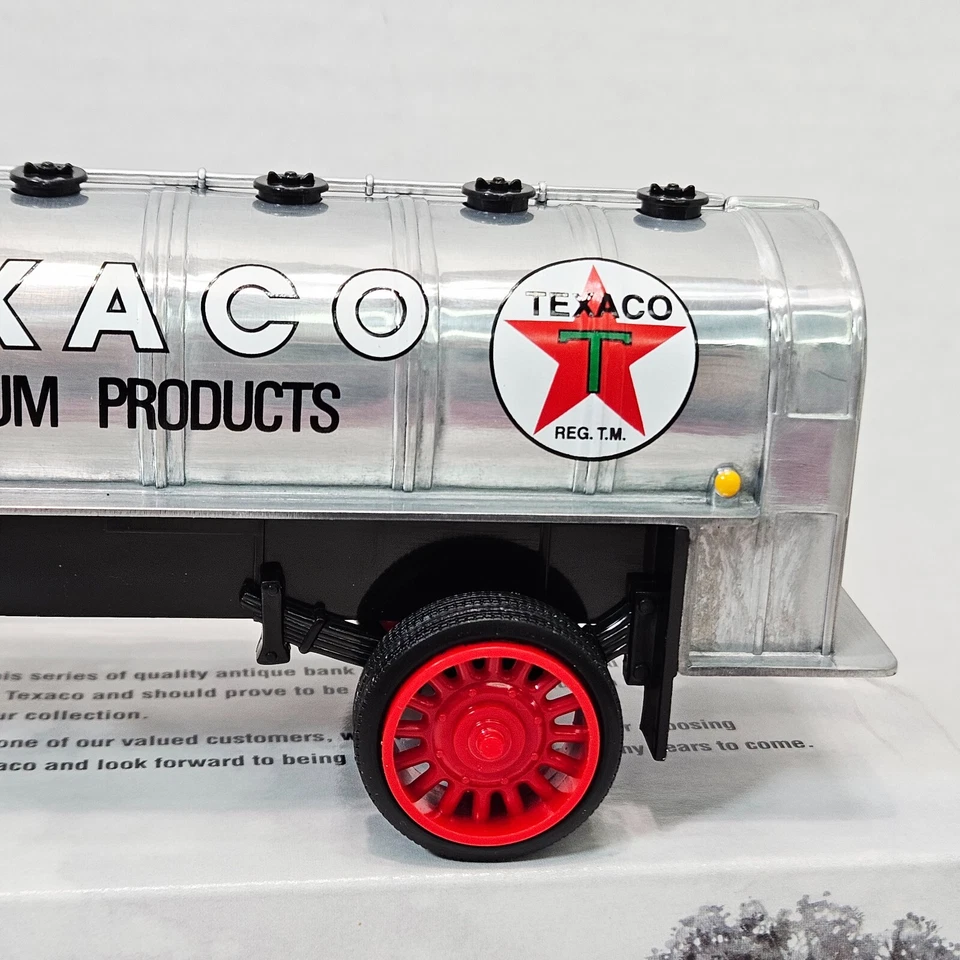 Ertl 1920 Pierce Arrow Cab w/ Tanker Texaco Die Cast Metal Bank Special Edition - Image 4 of 4