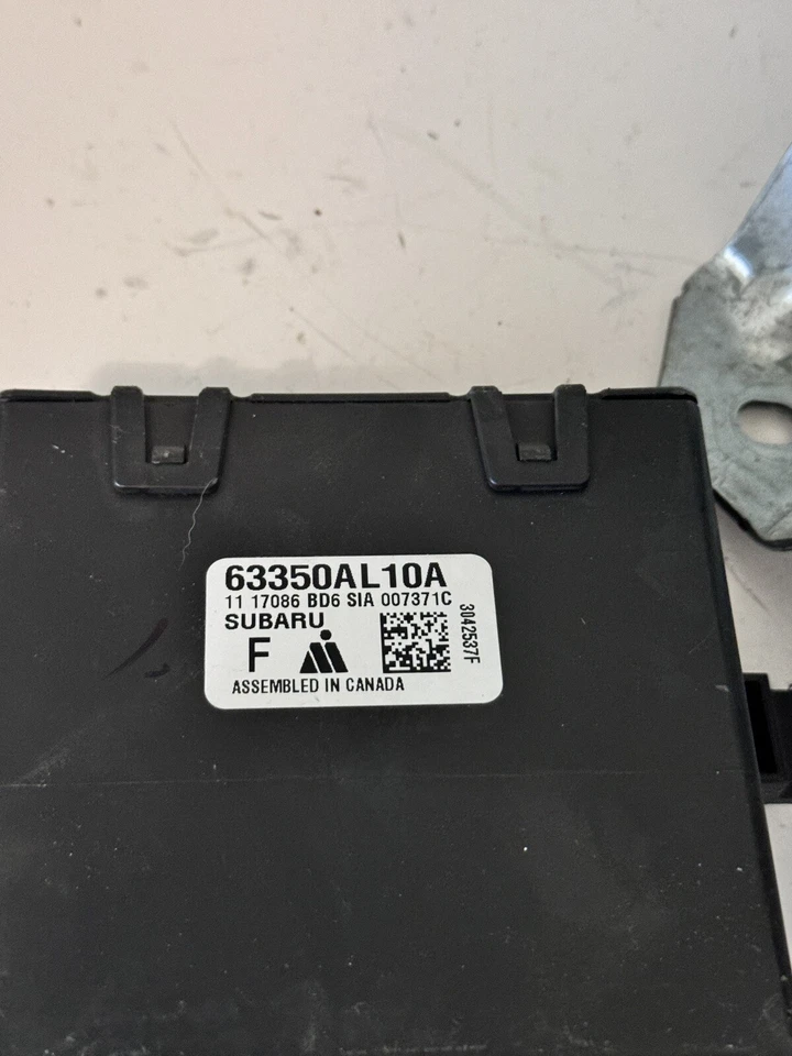 Subaru Outback 2017 puerta trasera puerta levadiza bloqueo pestillo motor eléctrico OEM Foto 2 de 4