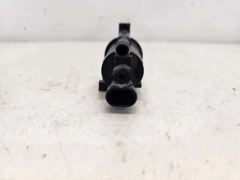 2014 Kia Sportage (2.4L / AT / AWD) Purge Valve Canister - Image 4 of 4