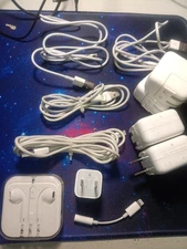 Lot Of 11 GENUINE Apple USB 12W Power Wall Adapter Power Cords Earbuds  Adapter