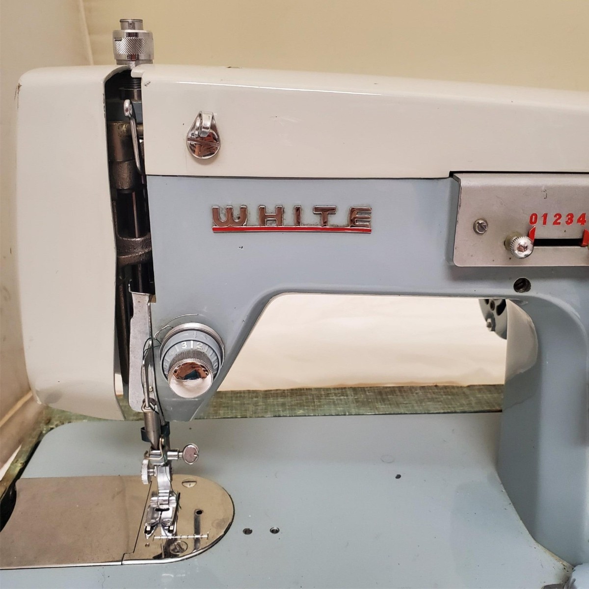 Vintage White Zig Zag Sewing Machine | eBay