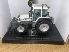 Universal Hobbies Fendt Vario 820, Limited White  Edition in  1:32. C4