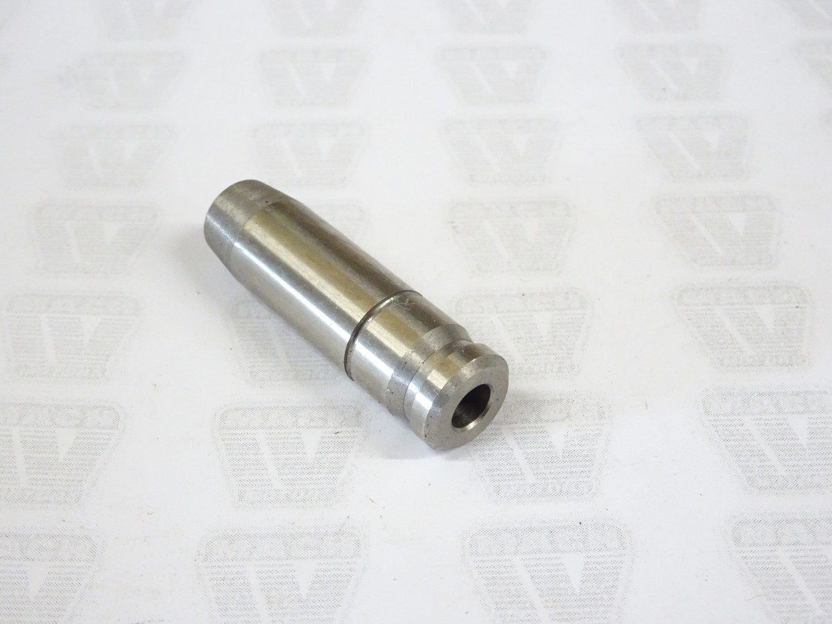 専用ページ Kawasaki NOS NEW 49002-1005 Valve Guide KZ ZR ZX | eBay