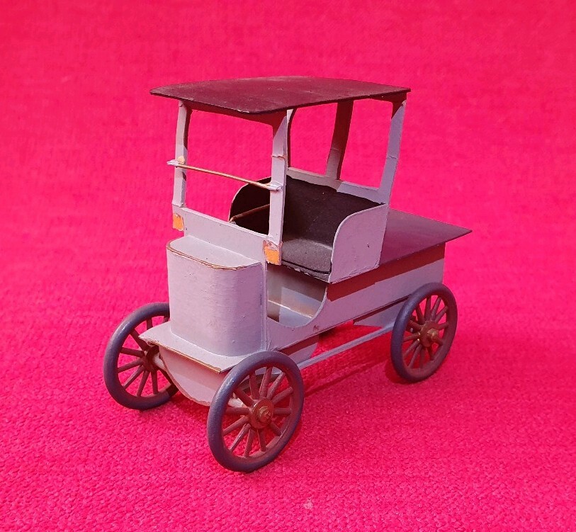 Voiture tacot ancien ford automobile maquette enboîte déco à Marseille