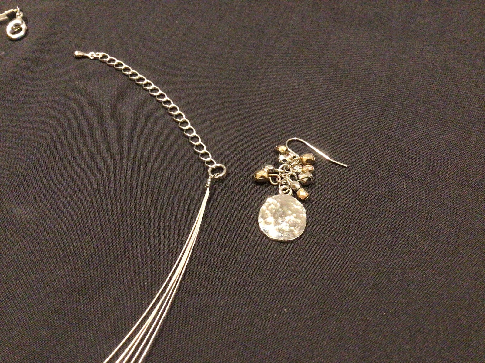 Woman’s Silver Thread Beaded Evening Neckless & E… - image 4