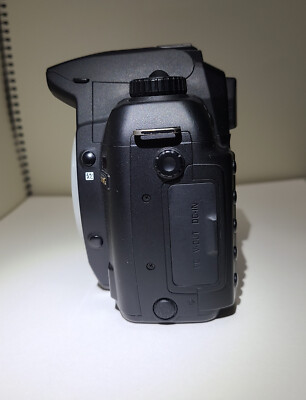 Sigma SD SD15 14.0MP Digital SLR Camera - Black (Body Only) for