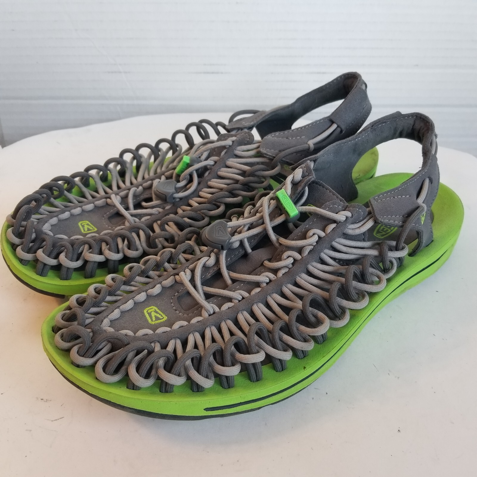 Sandali Keen Uneek taglia 9 5 in corda intrecciata grigio verde scarpe da passeggio comode donna
