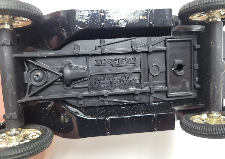 Ford 1918 Warner Bros Talent Scouts coleccionables Ertl raro Foto 3 de 4