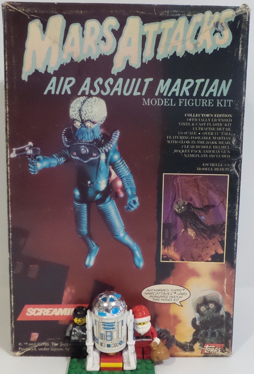 MARS ATTACKS : AIR ASSAULT MARTIAN MODEL KIT MADE BY SCREAMIN IN