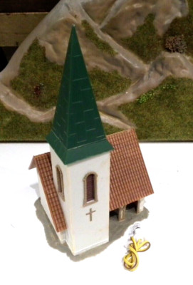 Faller B- 240, 130240, kleine Dorfkirche, Kirche, Spur HO + Licht / TOP PREIS !