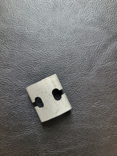 OEM Mercedes Benz W126 C126 Genuine Euro Headlight Hardware Glass Lens Clamp - Picture 5 of 5