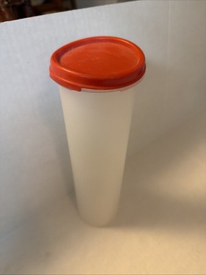 Tupperware Spaghetti Keeper 1661-7 W Red Lid 1607-14 Made in USA 4 3/4 Cups
