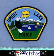 SPIRIT LAKE IDAHO Police Shoulder Patch PERCHED EAGLE SAILBOAT LOG CABIN 7E