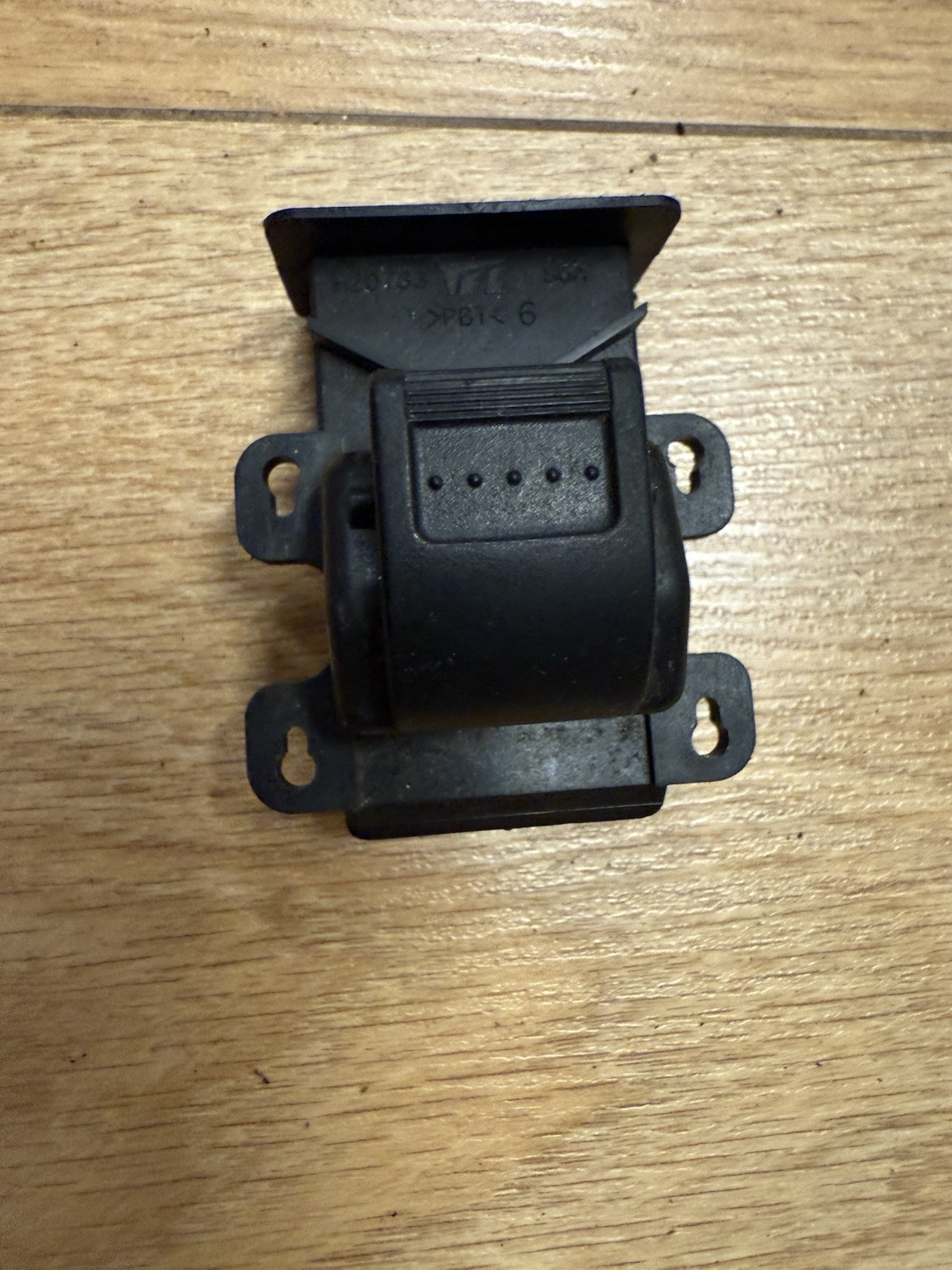 Honda Jazz Fit City 2001-07 Power Window Control Switch 35760-S6A-003 Oem