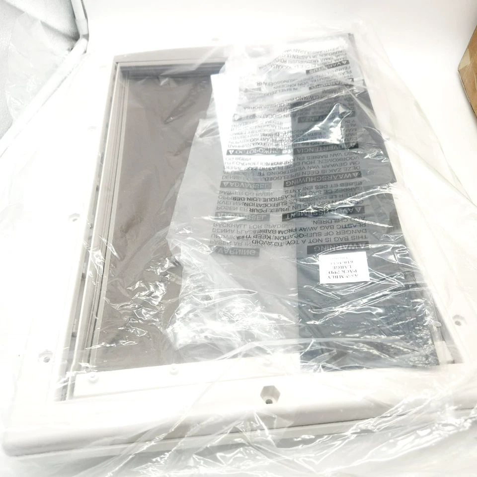 Puerta grande para perros PetSafe 100 lb capacidad marco de plástico interior exterior con panel Foto 4 de 4