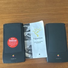 Apple Newton MessagePad 120 and 130 Pocket Computer PDA with Handbook
