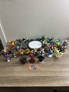 ⭐️Enorme lote de 29 figuras Skylanders paquete ¡Sin engaños! ¡¡Colecciones instantáneas!!️