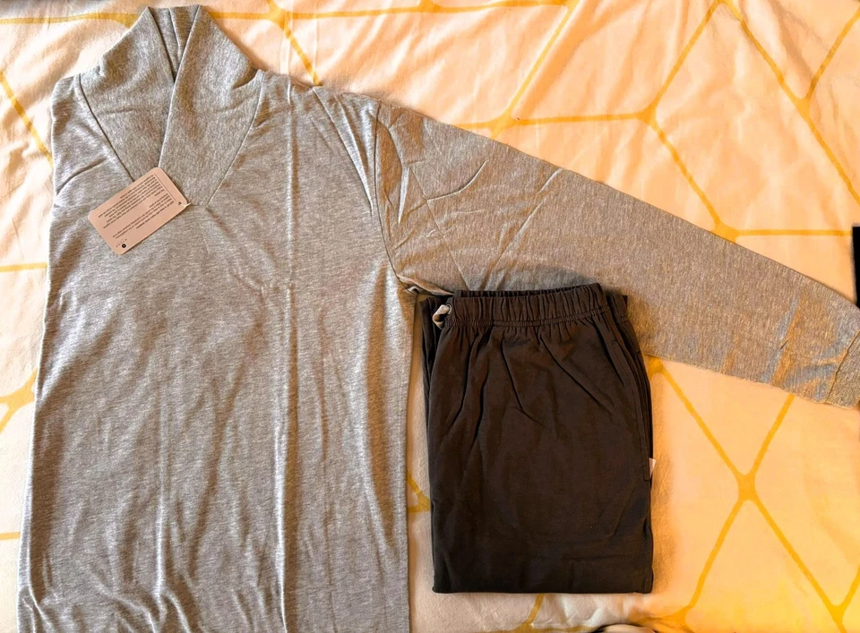 🌙 Hydra Emirates First Class Pyjama - Exclusive Edition & Neu 🛫 - Bild 3 von 4