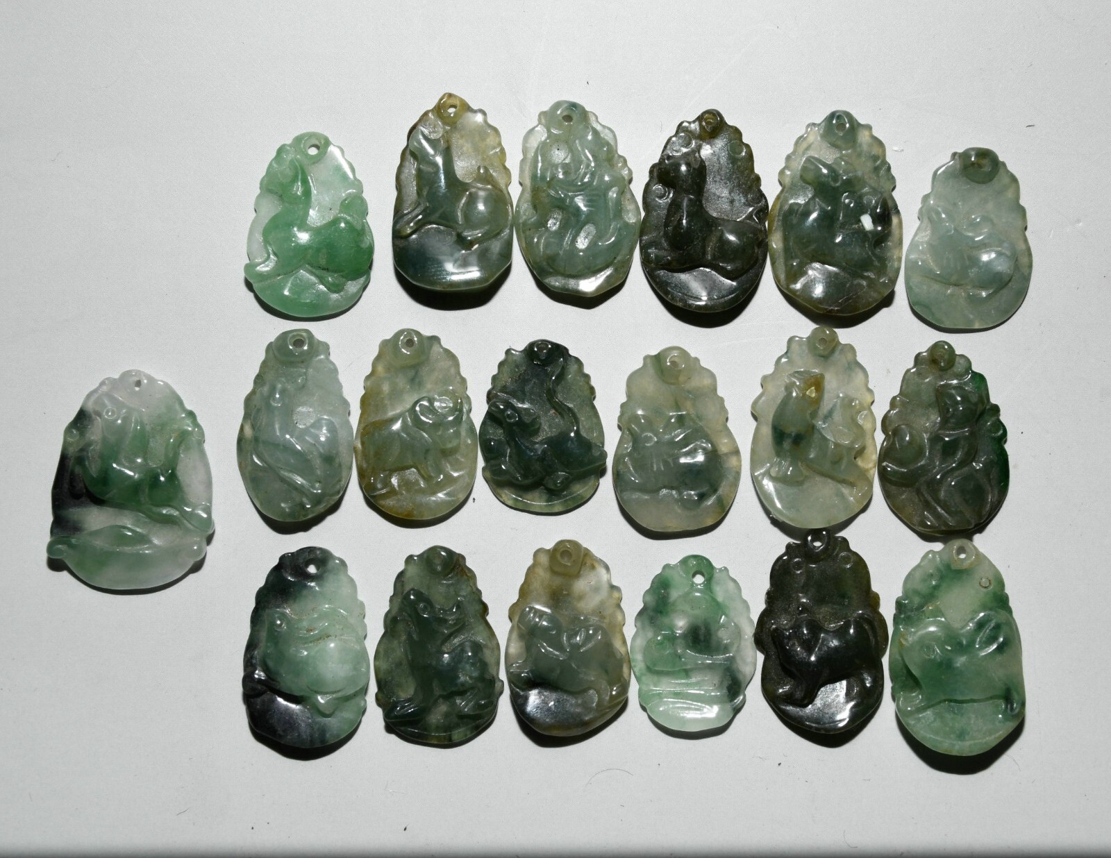 2.5CM Old China Dynasty Jadeite Emerald Fengshui Animal Amulet Pendant Set