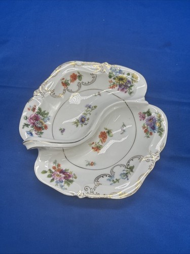 Gorgeous VICTORIA Czechoslovakia Porcelain Loop Handle Trinket Tray Candy Dish - Picture 4 of 6