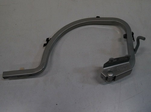 Volkswagen Jetta Heckklappendeckel Scharnier hinten rechts 5C6827301E Mk6 2.0 TDI 2016