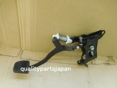 Toyota Chaser JZX100 RHD Clutch Pedal Assembly Genuine OEM