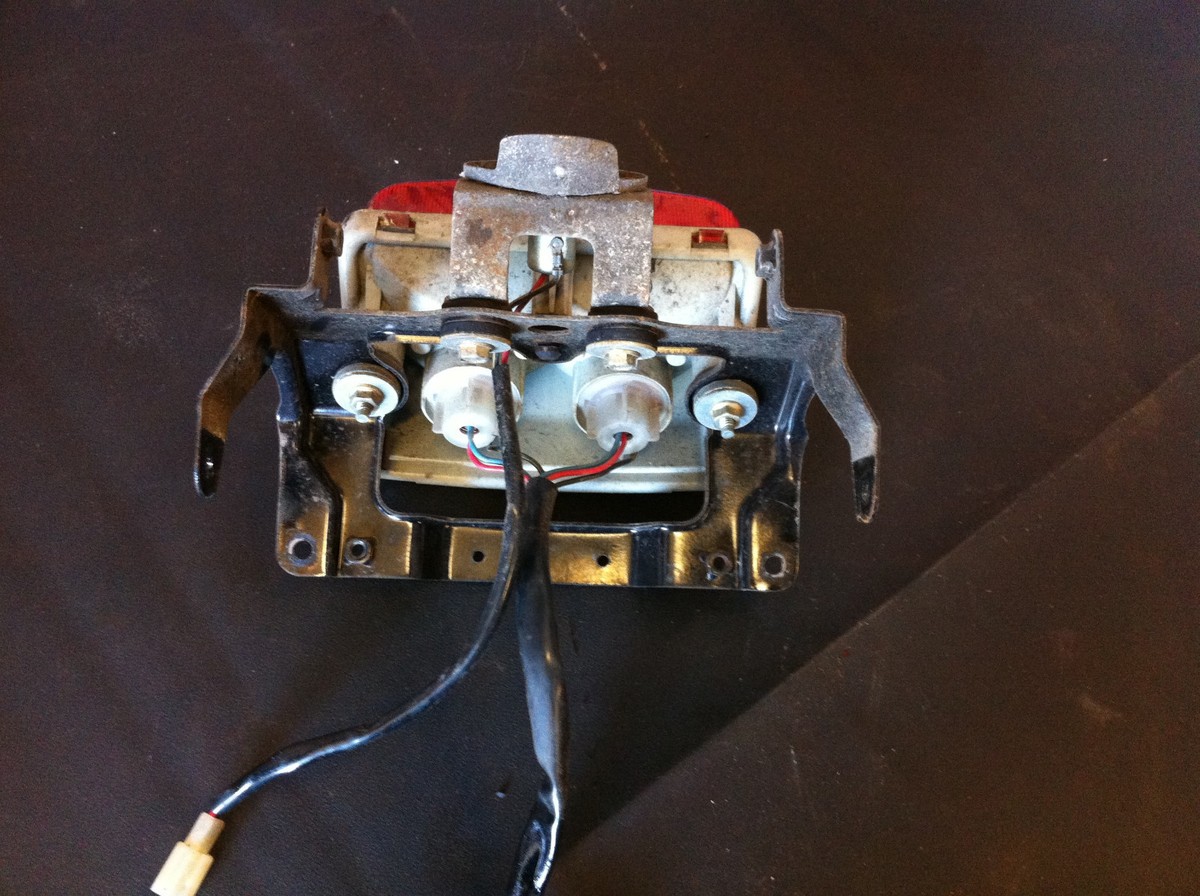 1993 93 KAWASAKI NINJA ZX600D ZX600 ZX6 ZX 6 TAILLIGHT TAIL