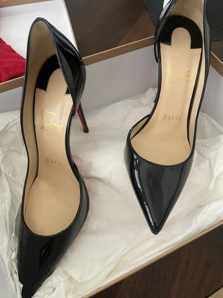 Christian Louboutin So Kate Patente Punta-Puntera Parte Inferior Roja Bomba Negra Foto 2 de 4