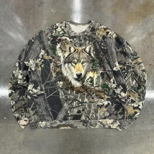 Vintage 90s Y2K Mossy Oak Camouflage Wolf Graphic Crewneck Sweatshirt 2XL