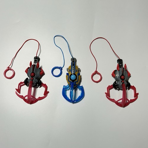 Mixed Lot Battle Claw Lot of 3 Thunder and Dark Flame Collectible