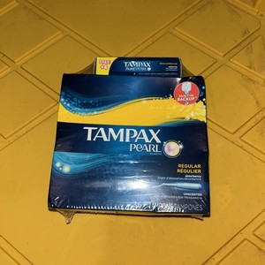 New In Box Pack Of 36 Tampons With 4 Free Tampax Pocket Pearls