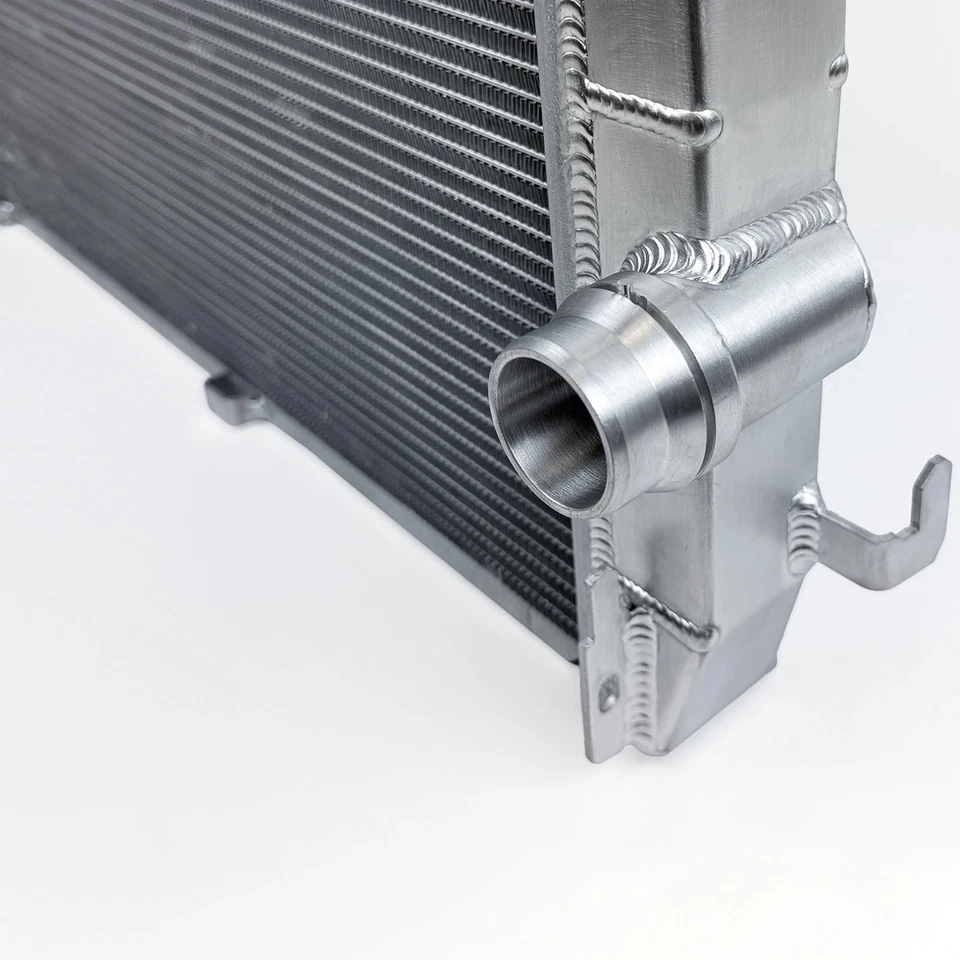 Radiador de aluminio CSF 7227 para 03-10 Cayenne / 04-10 VW Touareg / 07-15 Audi Q7 Foto 4 de 4