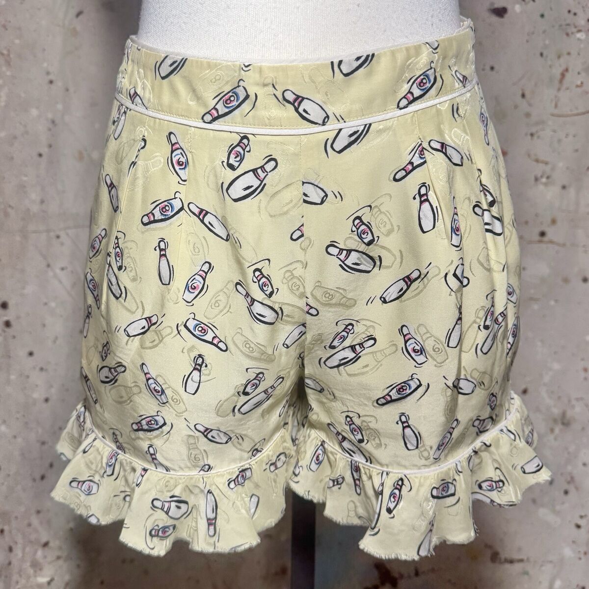 VINTAGE SS 2000 MIU MIU YELLOW SILK BOWLING PIN PRINTED VINTAGE SS 2000 MIU MIU YELLOW SILK BOWLING PIN PRINTED