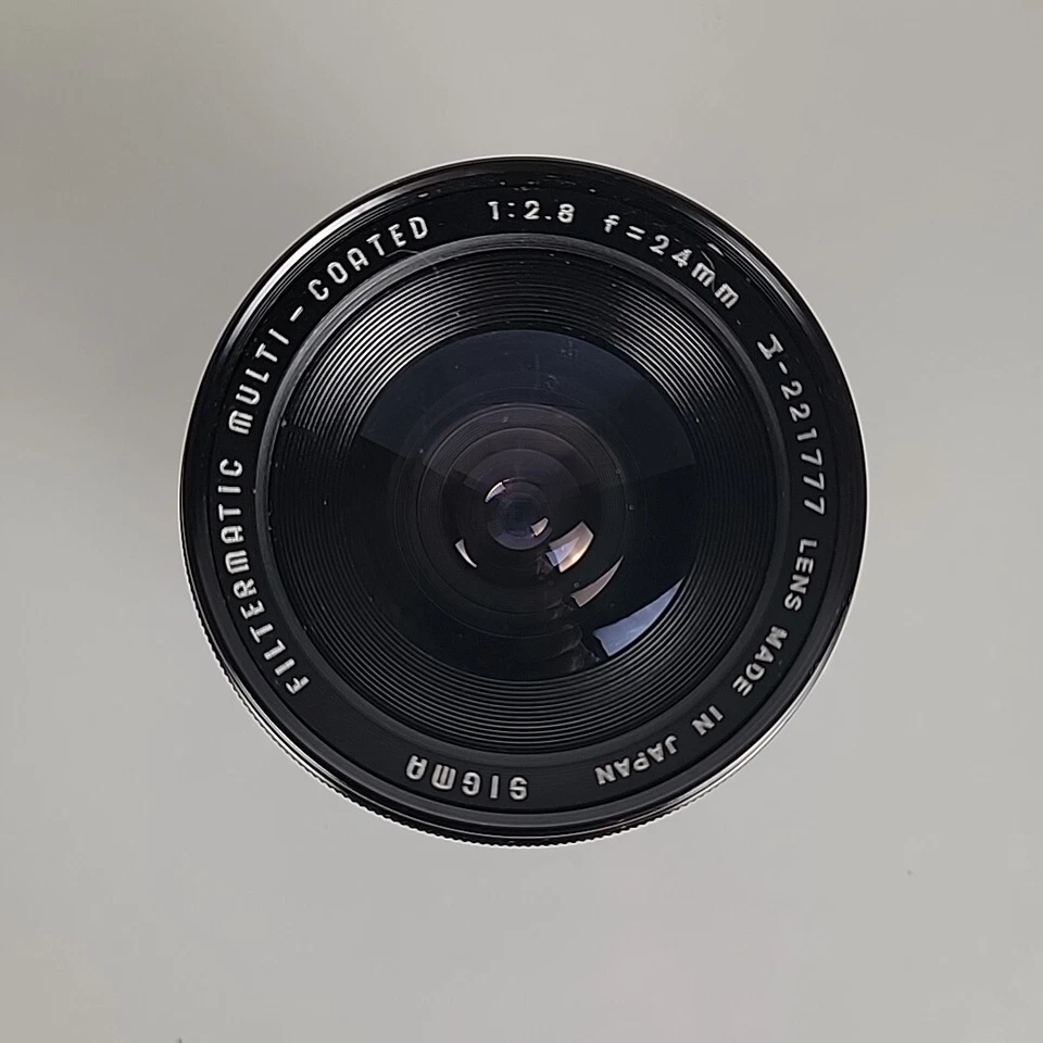 Lente gran angular Sigma 24 mm f/2,8 para Canon con estuche de transporte Foto 3 de 4